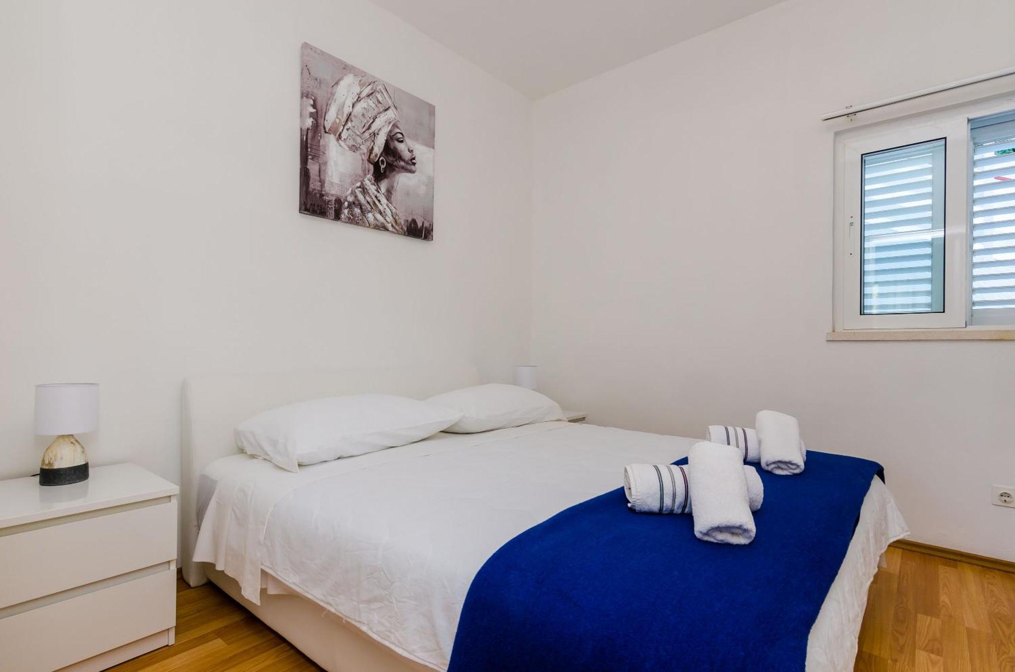 Apartments Lorena Mljet Pomena Exterior photo