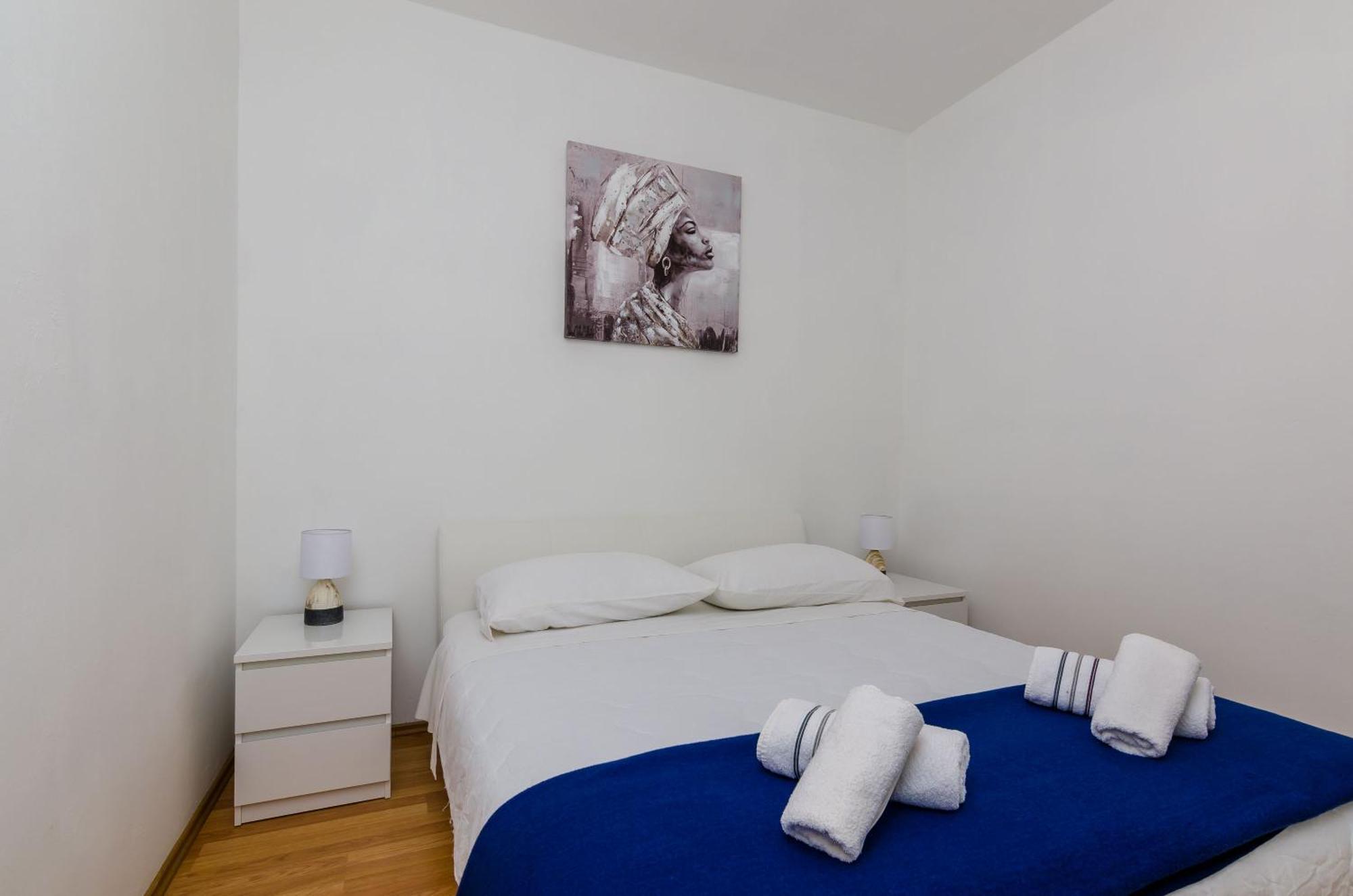 Apartments Lorena Mljet Pomena Exterior photo