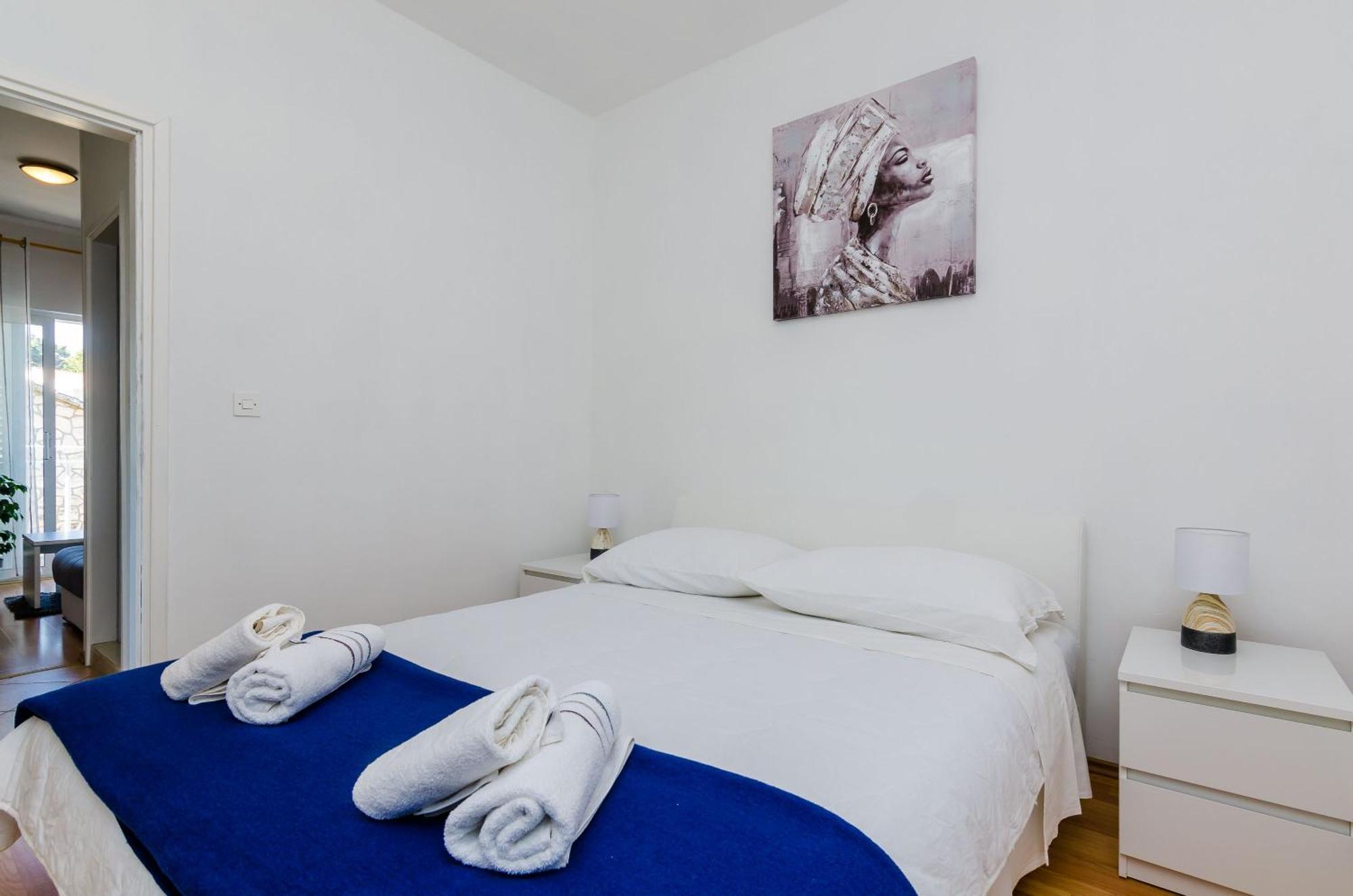 Apartments Lorena Mljet Pomena Exterior photo