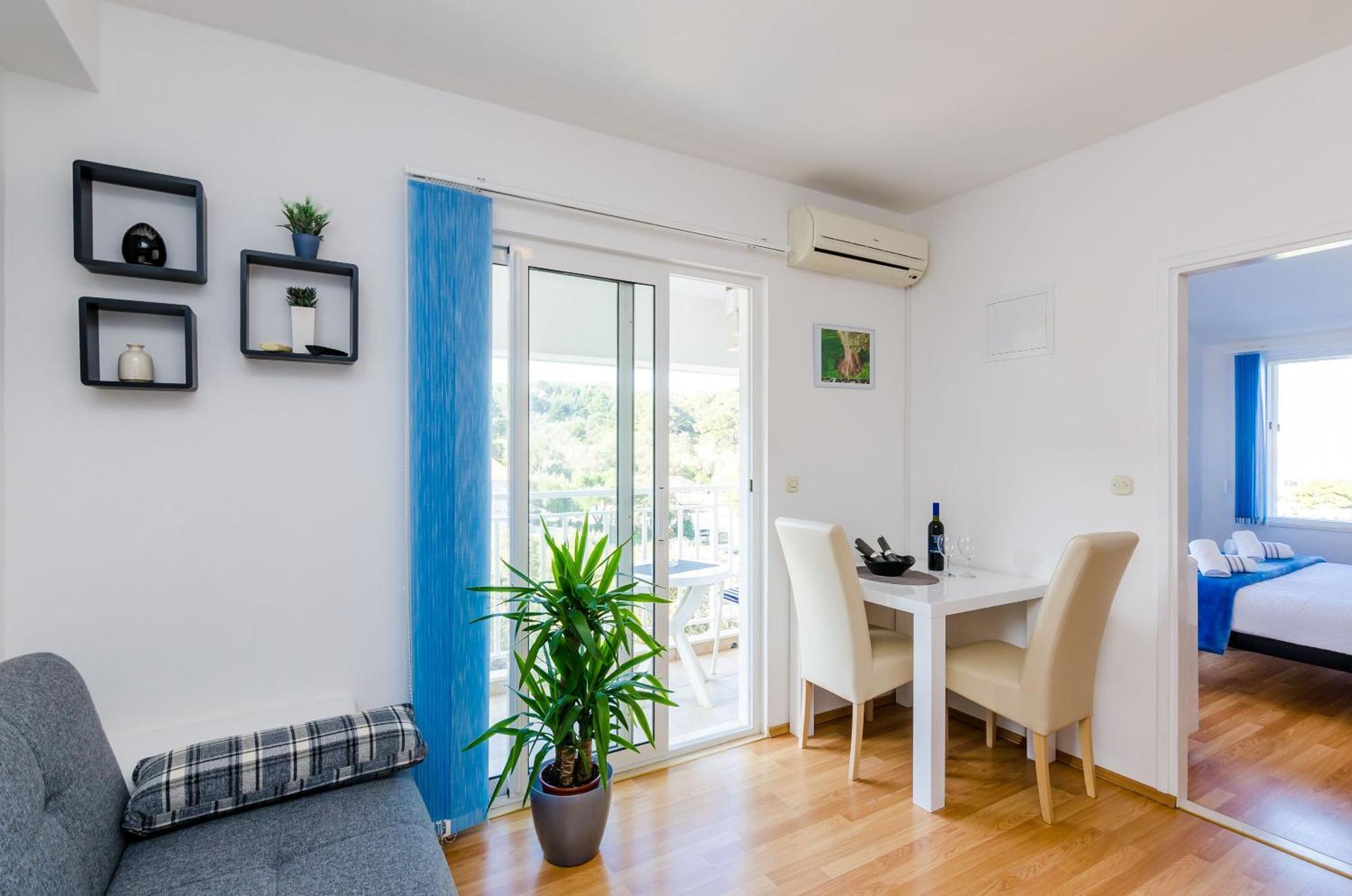 Apartments Lorena Mljet Pomena Exterior photo